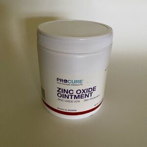 Procure Zinc Oxide Ointment Skin Protectant exp 03/2028
